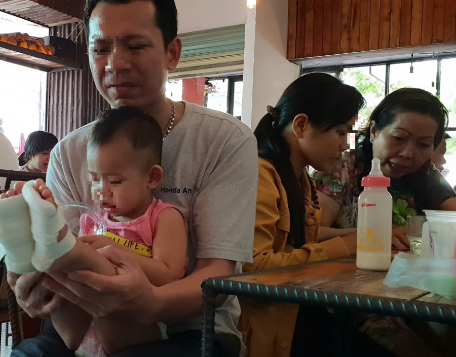 Anh T. đau đớn gởi đơn cầu cứu Hội Bảo vệ Quyền trẻ em TP.HCM.