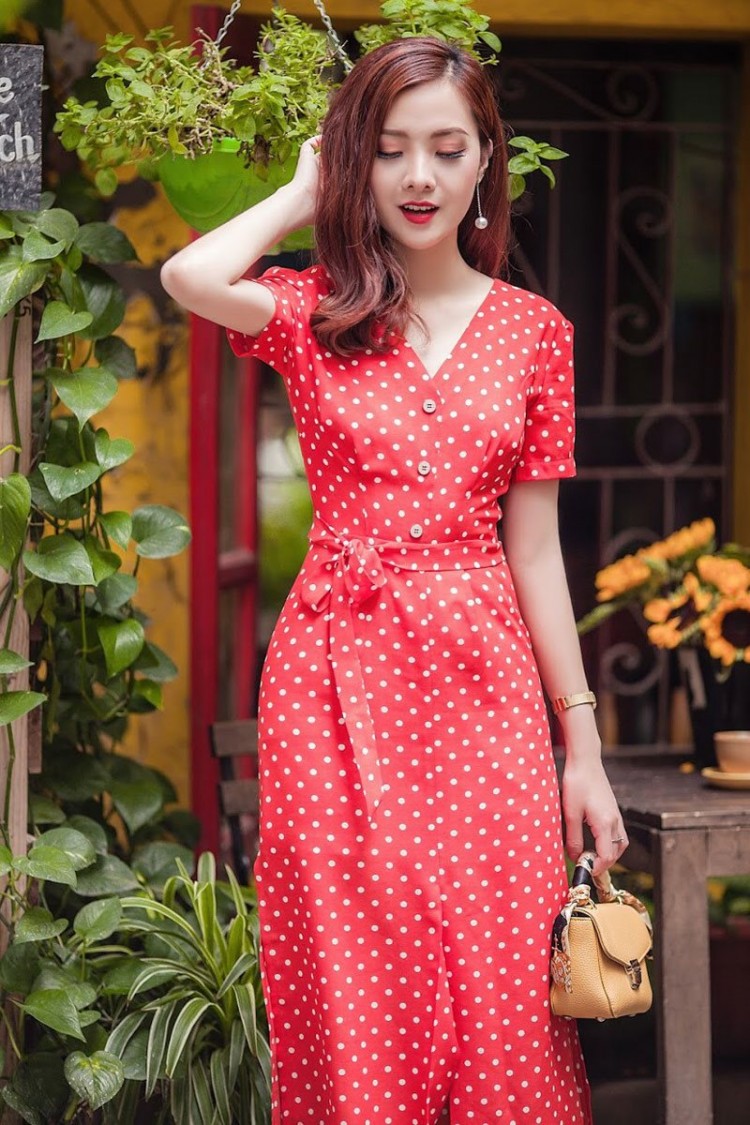 Gương mặt hút hồn ở mọi góc độ.