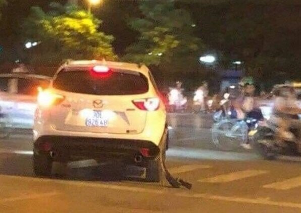 Chiếc xe gây tai nạn rồi bỏ chạy.