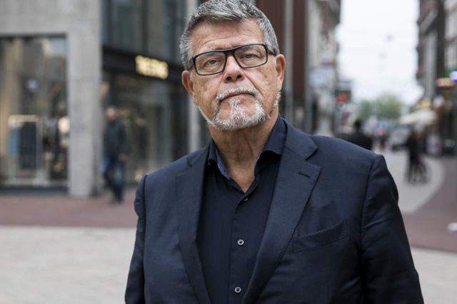 Ông Emile Ratelband, người nộp đơn kiện chính quyền vì không được sửa tuổi.