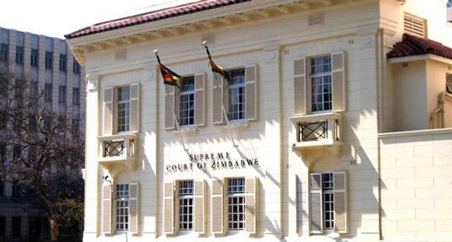 Vụ việc đang được tòa án Zimbabwe giải quyết.
