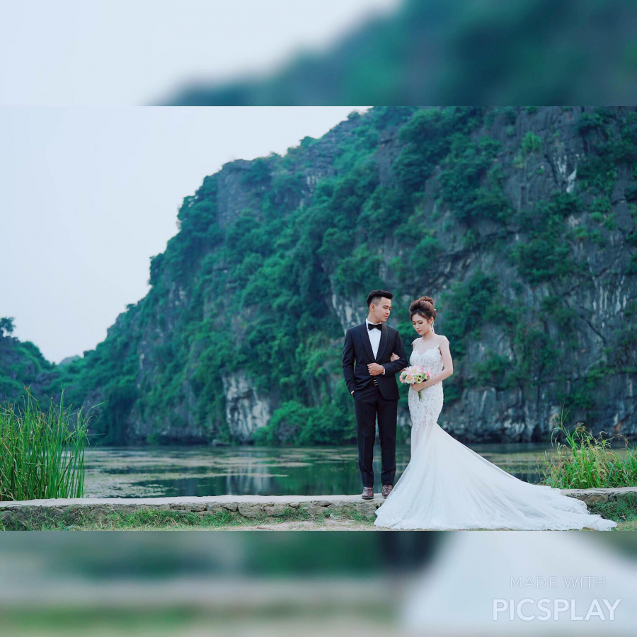 Ảnh cưới của cô dâu chú rể trong Quatrian shbet hiện đang mở khủng ở Vĩnh Phúc.