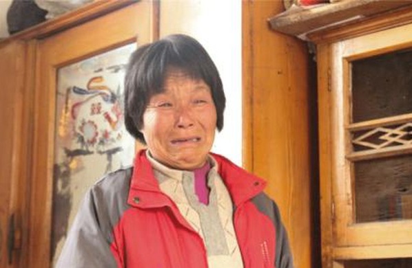 Bà nội của Tử Hào.