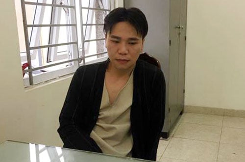 Ca sĩ Châu Việt Cường tại cơ quan điều tra.