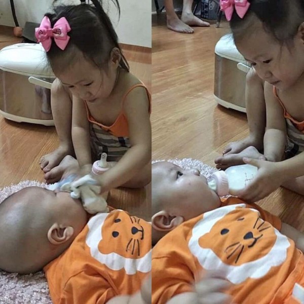 Cô bé này thì tỏ ra khá người lớn trong việc chăm em.