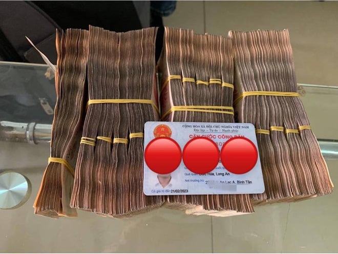 Số tiền bỏ ra mua xe máy.