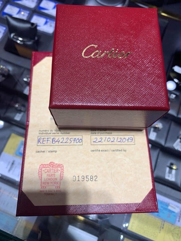 Chàng trai đăng kèm hóa đơn, hình ảnh đầy đủ.