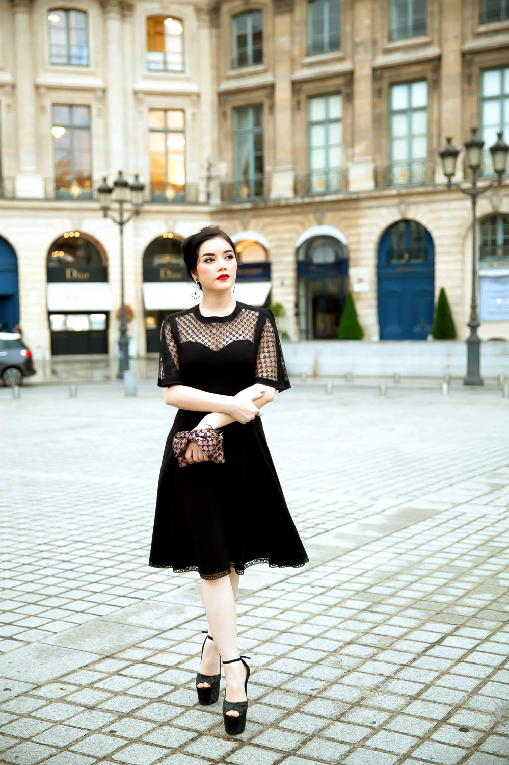 ly-nha-ky-sharoncuneta.com-3