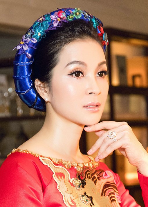 MC Thanh Mai đón tổng thống Pháp 5