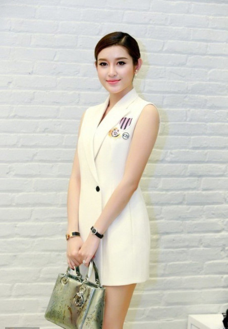 a-hau-huyen-my-phunutoday