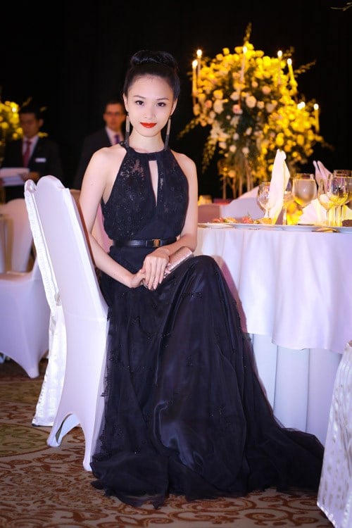 hoa-hau-phuong-nga-phunut