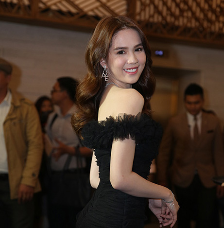 ngoc-trinh-sharoncuneta.com-