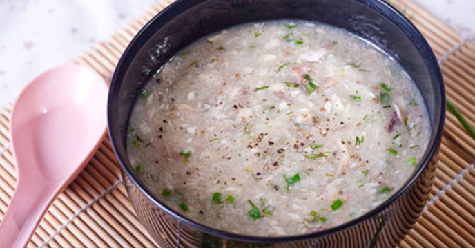 cach-nau-chao-chua-khoi-can-thi-myeva-vn1