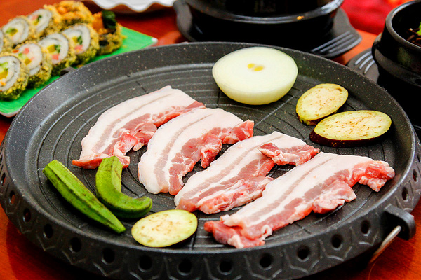 mon-ba-chi-nuong