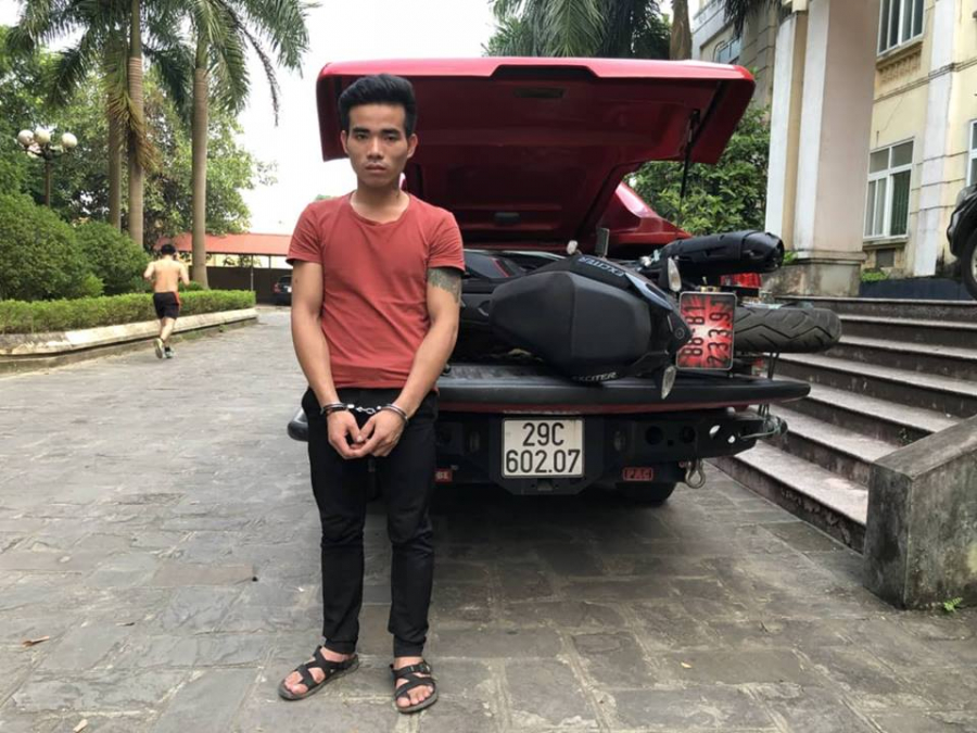 Nghi phạm Lương Văn Dư bị lực lượng chức năng bắt giữ khi đang lẩn trốn tại Vị Xuyên, Hà Giang.
