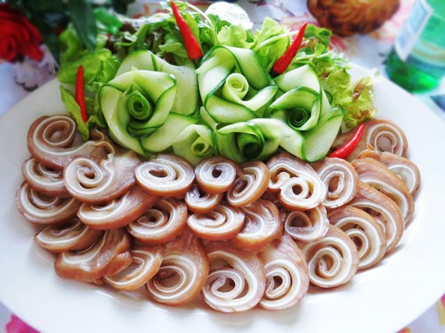 mon-ngon-tu-tai-heo-1