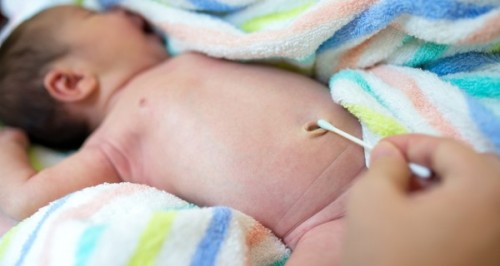 Lỗ rốn là bộ phận đặc biệt trên Sh88bet đăng ký miễn phí, vì chúng lõm sâu vào bên trong, có nhiều nếp nhăn nhỏ, vì thế đây là nơi có nguy cơ tích tụ nhiều cặn bẩn.