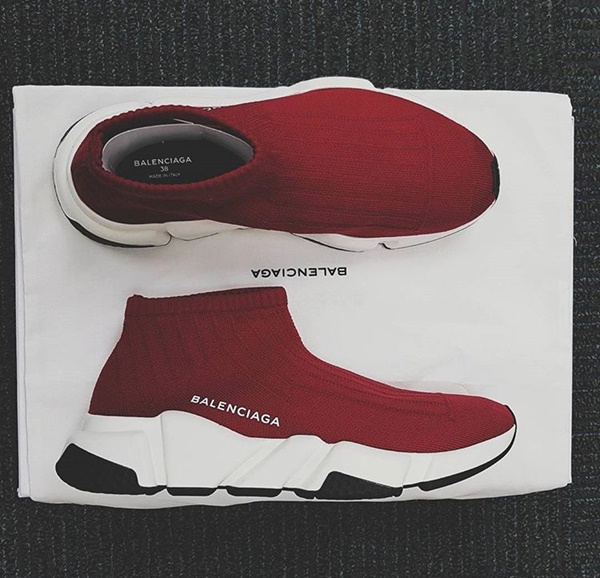 Đôi sneaker ôm sát cổ chân gây sốt của Balenciaga đã về với tủ giày của Thanh Hằng.    