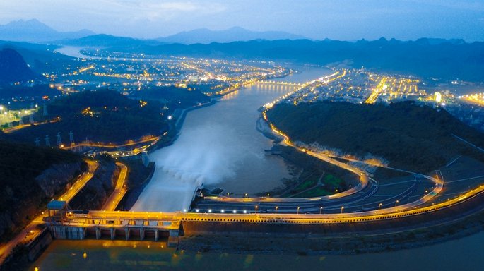 la-thu-chon-trong-khoi-be-tong-10-tan-gui-hau-the-o-thuy-dien-hoa-binh-den-nam-2100-moi-duoc-mo-noi-dung-gi-doc-doan-dau-da-noi-da-ga3