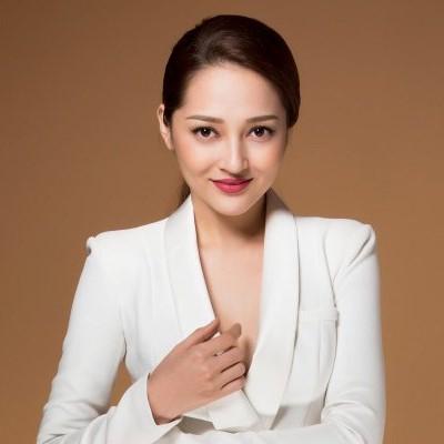 day-chinh-la-tuyet-chieu-de-nu-ca-si-nhu-loi-don-giu-duoc-than-hinh-boc-lua-den-ngat-tho