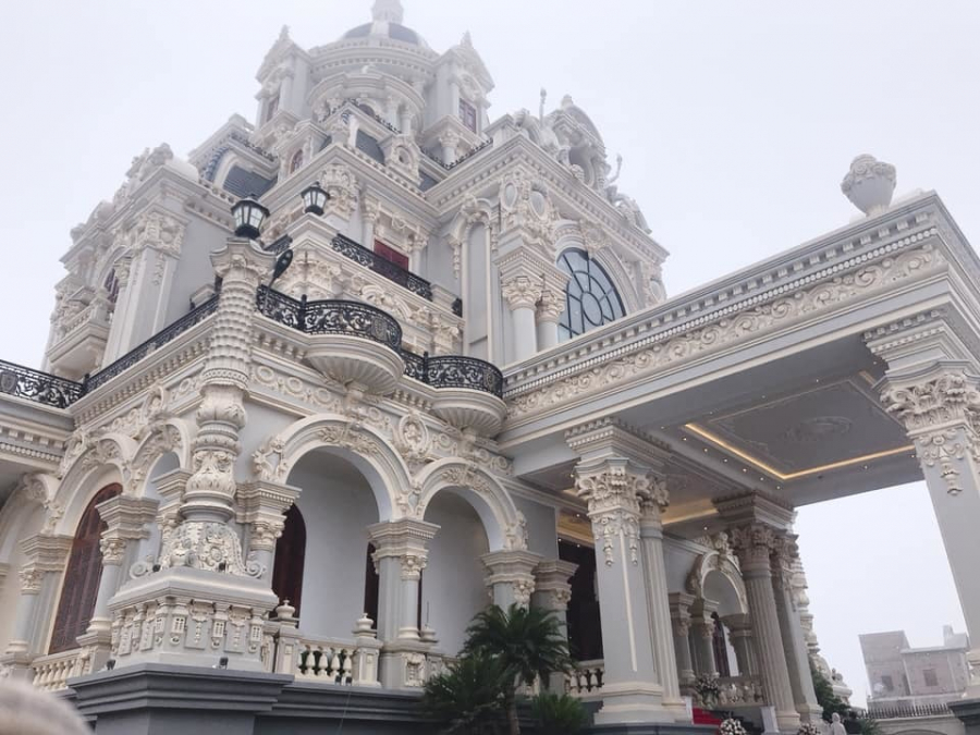 ngam-lau-dai-xa-hoa-cua-dai-gia-nam-dinh-tang-con-gai-hang-tram-cay-vang-trong-le-cuoi-4