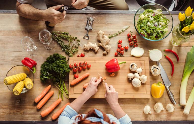 Hình ảnh chiếc váy quảng cáo và váy được nhận khiến người mua ngỡ ngàng