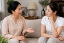 Tôi mệt mỏi vì mẹ chồng quá nhiều góp ý