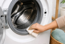 5 mẹo nhỏ khử mùi hôi máy giặt để quần áo giặt xong thơm tho hơn