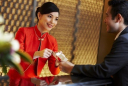 Tại sao bạn nên đặt phòng đôi ở khách sạn dù đi một mình?
