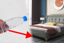 Vì sao khi qua đêm trong khách sạn người ta thường lấy chai nước lăn xuống gầm giường?