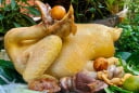 Cách luộc thịt gà mềm ngọt, chắc thịt, không nứt da đỏ xương