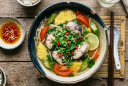 Nấu canh cá: Nên rán cá rồi mới nấu hay nấu trực tiếp?