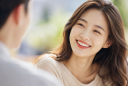 Nụ cười dễ tạo ấn tượng trong giao tiếp nhưng cười sai cũng có thể khiến bạn mất thiện cảm