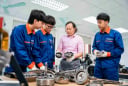 Người hướng nội học giỏi khối A nên chọn ngành nào để thu nhập cao?