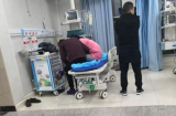 Dạy con học bài nhưng mãi không hiểu, mẹ uất ức uống thuốc ngủ suýt nguy kịch