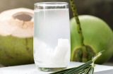 Thời điểm vàng uống nước dừa giúp phụ nữ hồi xuân, bất chấp hết bệnh tật
