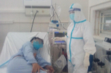 Mẹ đơn thân 2 lần xung phong đi chống dịch, con gái động viên: 'Mẹ cứ yên tâm đi và hoàn thành nhiệm vụ...'