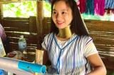 Bộ tộc kỳ lạ: Một người phụ nữ đeo 25 chiếc vòng và cổ càng dài thì càng được xem là xinh đẹp
