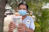 Người đàn ông nghèo chỉ nhận được 2 gói mì từ thiện, sự thật đằng sau khiến người xem bật khóc