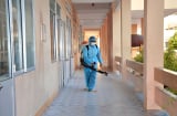 Thêm nhiều ca mắc Covid-19, một tỉnh cho học sinh các cấp tạm thời nghỉ học