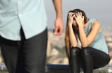 4 'tử huyệt' khiến người phụ nữ có bị phản bội vẫn cố đấm ăn xôi, không dám buông tay