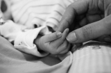 Người mẹ mất đứa con chưa kịp chào đời và bức tâm thư khiến ai cũng 'bừng tỉnh'