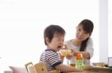 Thiếu kẽm khiến trẻ còi cọc, chậm lớn: Thấy con có 1 trong 5 dấu hiệu này cần đi khám ngay