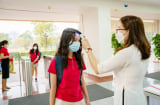 Thủ tướng yêu cầu xem xét mở cửa trường học trở lại