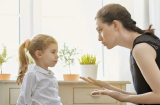 Con mắc lỗi, cha mẹ áp dụng '3 cần 2 tránh' để con tự giác sữa chữa lỗi lầm