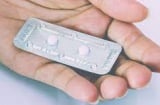 Người phụ nữ nhồi máu phổi vì uống 15 viên thuốc tránh thai khẩn cấp mỗi tháng: Uống như thế nào thì an toàn?