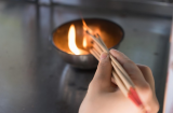 Các cụ dặn:Thắp hương kị nhất là thời điểm này, làm sai cẩn thận mất sạch phúc lộc