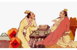 Người xưa dặn: Lưng rùa, eo rắn chớ kết bạn, liếc mắt nhìn người chẳng cần dao
