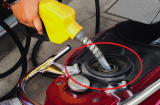 Đổ xăng đừng vội hô đầy bình hay 50 ngàn: Có 5 cách thông minh mà rất ít người biết