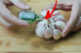 Nhỏ vài giọt dầu gió lên tỏi, đừng tưởng vô bổ, biết sớm tiết kiệm tiền triệu mỗi tháng